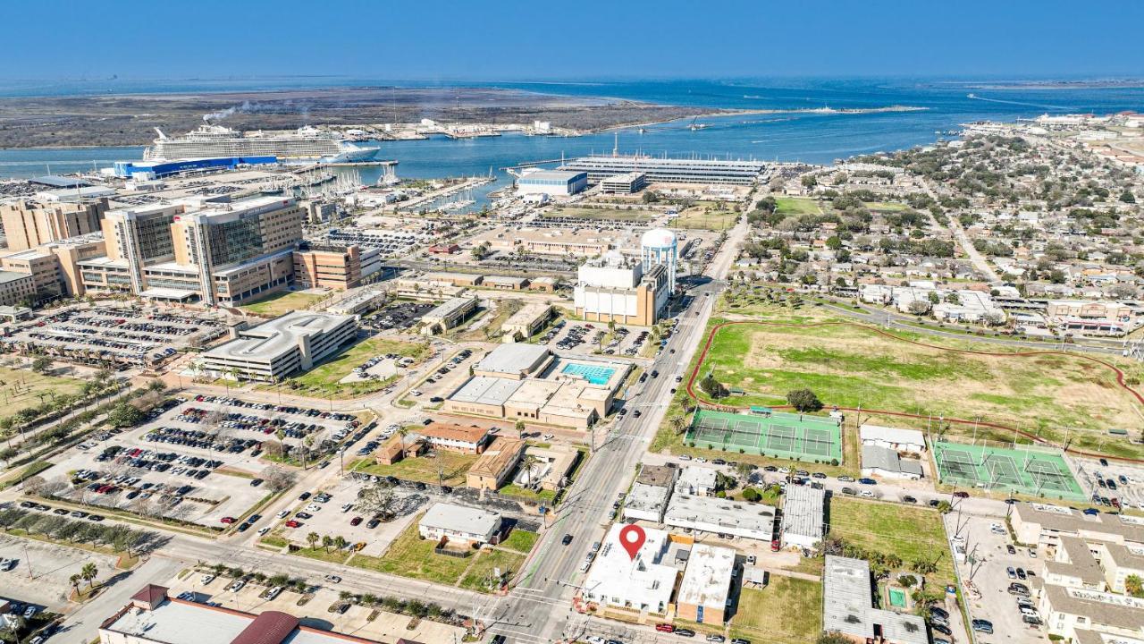 Midnight Tropics Studio Apartment Galveston Exterior photo